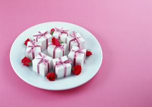 金箔を使ったアクセサリーの魅力と選び方｜高品質なアイテムで叶えるラグジュアリーな日常